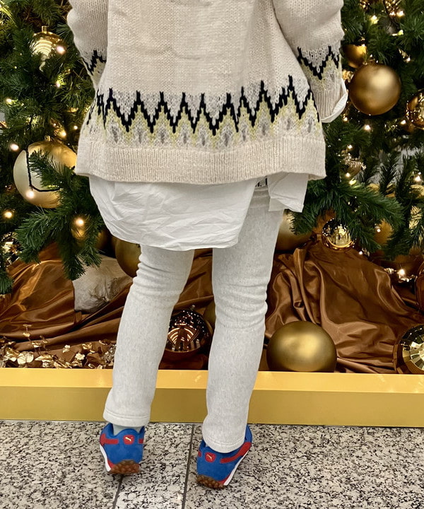 小原 もこさんの「BEAMS WOMEN｜ハンド ノルディック カーディガン」を使ったコーディネート