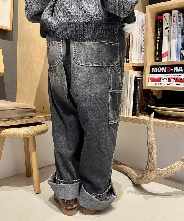 小原 もこさんの「BEAMS WOMEN｜【別注】SIERRA DESIGNS / 2WAY ショート ダウン 25FW」を使ったコーディネート