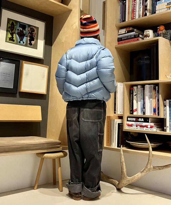 小原 もこさんの「BEAMS WOMEN｜【別注】SIERRA DESIGNS / 2WAY ショート ダウン 25FW」を使ったコーディネート