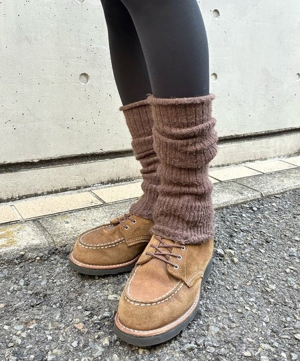 津藤 理佐子さんの「BEAMS WOMEN｜【別注】ROBERT MACKIE / マルチボーダー マフラー」を使ったコーディネート