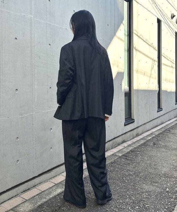 津藤 理佐子さんの「BEAMS WOMEN｜カフ デタッチャブル ダブルジャケット」を使ったコーディネート