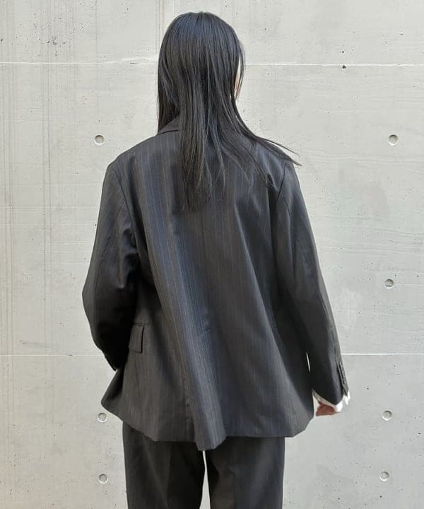 津藤 理佐子さんの「BEAMS WOMEN｜カフ デタッチャブル ダブルジャケット」を使ったコーディネート