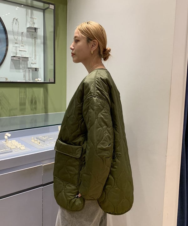 れいなさんの「BEAMS WOMEN｜キルティング ノーカラー ブルゾン」を使ったコーディネート