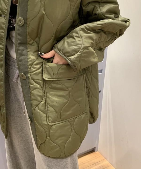 れいなさんの「BEAMS WOMEN｜キルティング ノーカラー ブルゾン」を使ったコーディネート