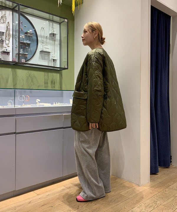 れいなさんの「BEAMS WOMEN｜キルティング ノーカラー ブルゾン」を使ったコーディネート