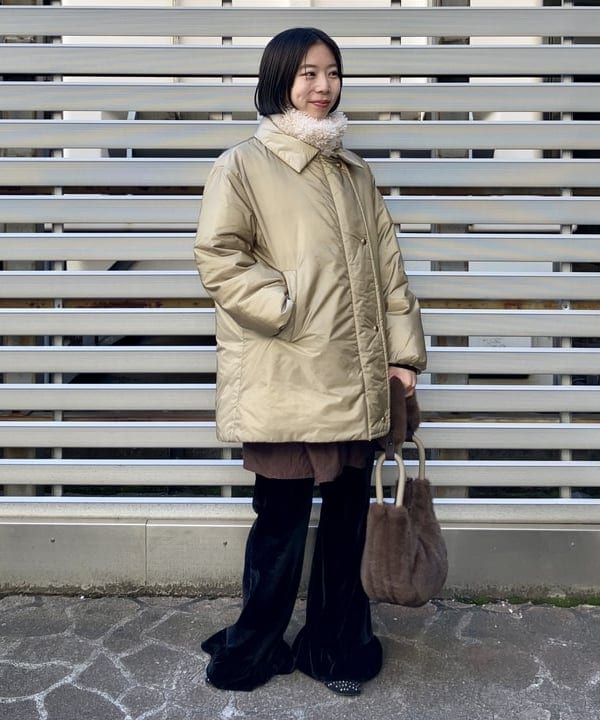 イナダさんの「BEAMS WOMEN｜NOMADIS / MOON FUR バッグ」を使ったコーディネート