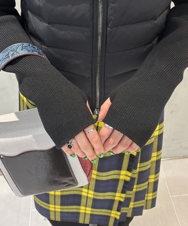 中平 あみさんの「BEAMS WOMEN｜TATRAS / GRIF ダウンジャケット」を使ったコーディネート