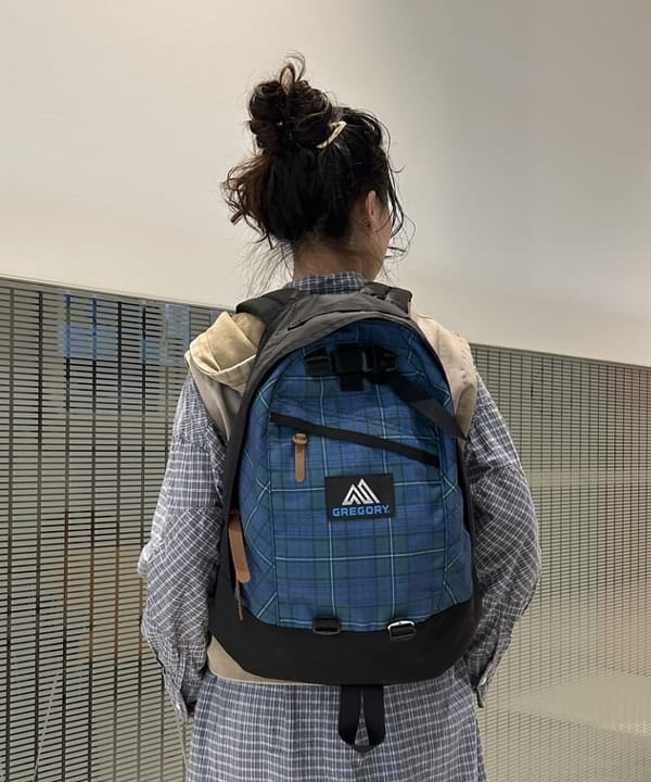 清水 彩乃さんの「BEAMS WOMEN｜ワーク チェック ワンピース」を使ったコーディネート