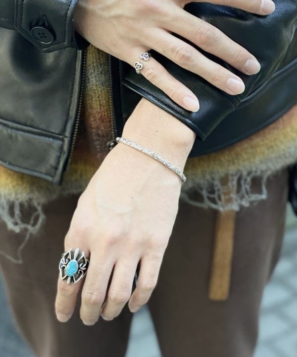 植木 竜也さんの「BEAMS WOMEN｜ワイドフィット レザー ジップブルゾン」を使ったコーディネート