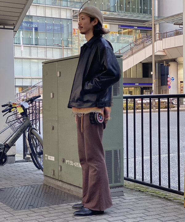 植木 竜也さんの「BEAMS WOMEN｜ワイドフィット レザー ジップブルゾン」を使ったコーディネート