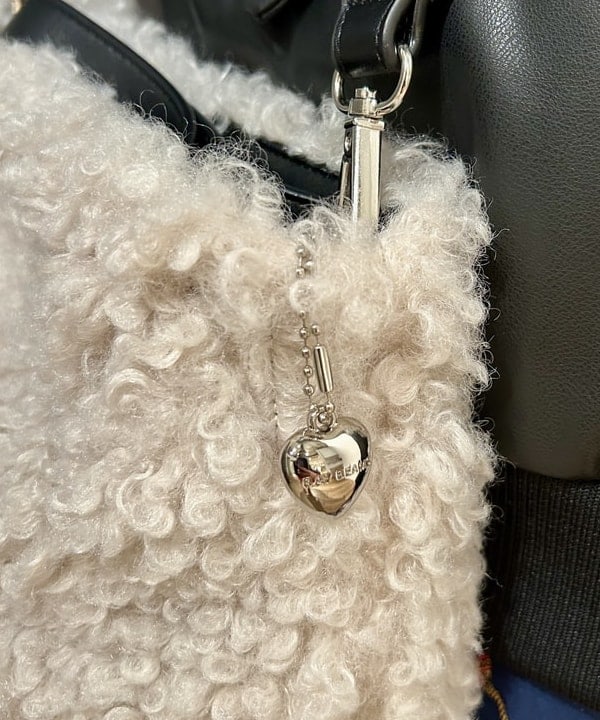 早川 萌子さんの「BEAMS WOMEN｜フェイクレザー ナカワタボマー ブルゾン」を使ったコーディネート