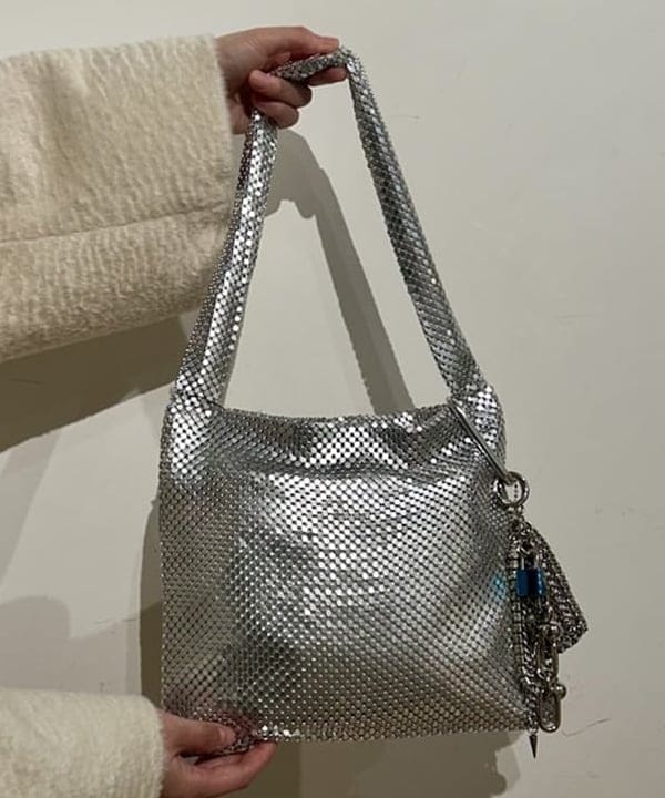 早川 萌子さんの「BEAMS WOMEN｜シャギー トグルボタン ハーフ コート」を使ったコーディネート