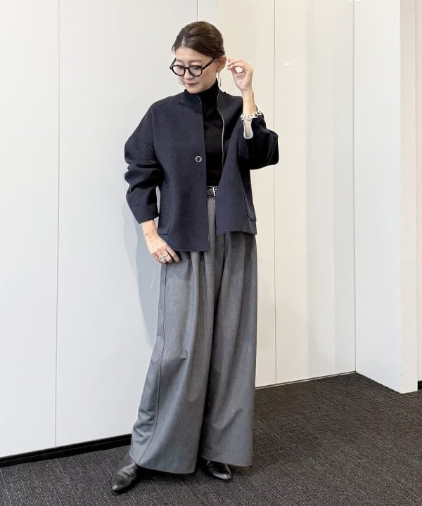 桑原 ふみさんの「BEAMS WOMEN｜リバー ミドルコート」を使ったコーディネート