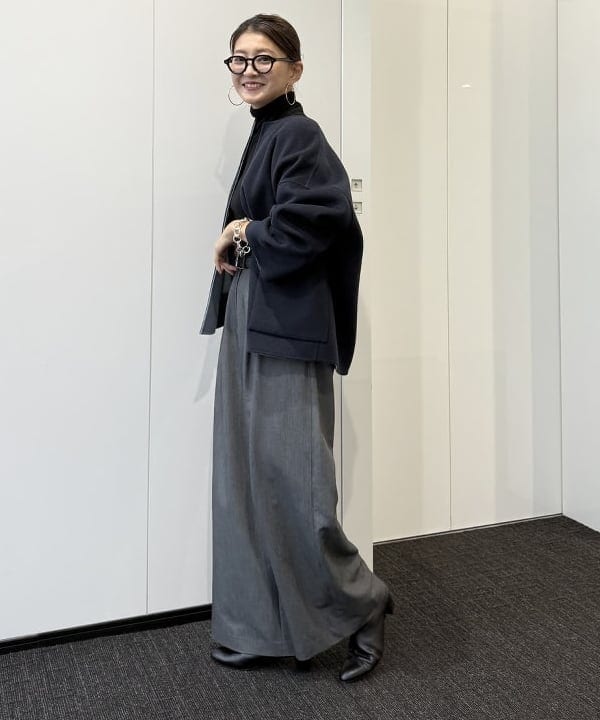 桑原 ふみさんの「BEAMS WOMEN｜リバー ミドルコート」を使ったコーディネート