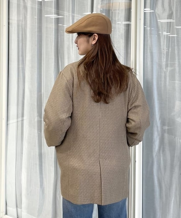 松本 佳菜子さんの「BEAMS WOMEN｜【別注】Lee / RIPPED JEANS」を使ったコーディネート