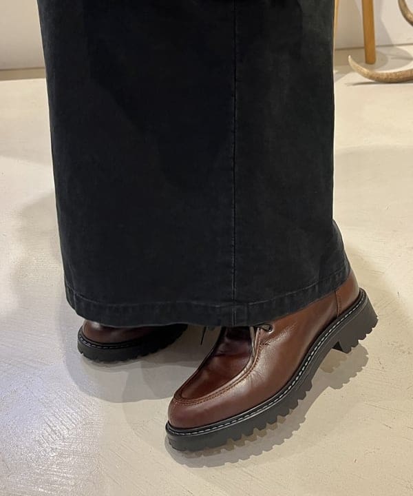 神坂 莉子さんの「BEAMS WOMEN｜カーゴ ポケット タイト スカート」を使ったコーディネート