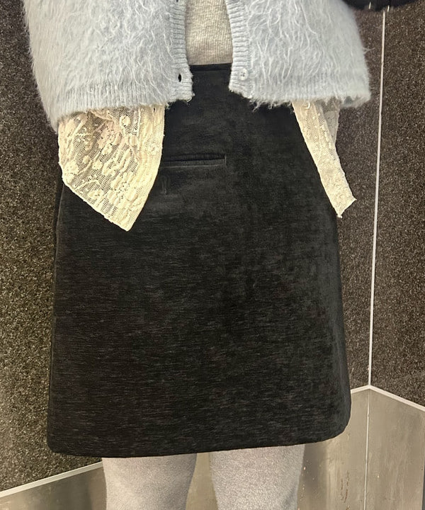 ナカノ アイさんの「BEAMS WOMEN｜【別注】FRED PERRY / Fluffy Crewneck Knit Cardigan」を使ったコーディネート