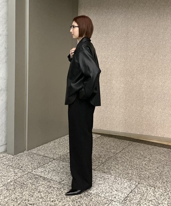 NATSUKIさんの「BEAMS WOMEN｜フェイクレザー シャツジャケット」を使ったコーディネート