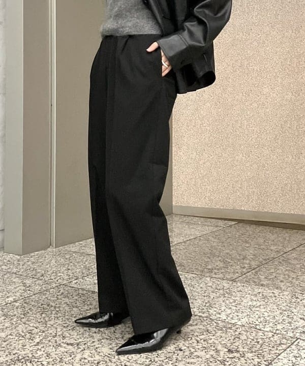 NATSUKIさんの「BEAMS WOMEN｜フェイクレザー シャツジャケット」を使ったコーディネート