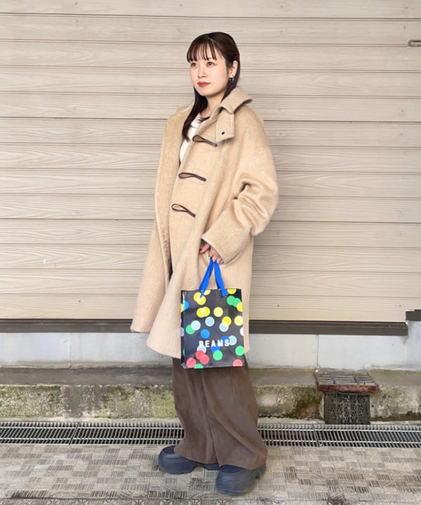 カタヤマ アヤさんの「BEAMS WOMEN｜maturely / シャギー ヘリンボーン ダッフルコート」を使ったコーディネート