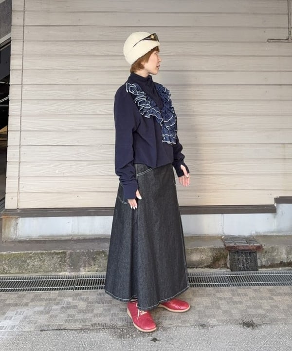 森川 夏衣さんの「BEAMS WOMEN｜【別注】SIERRA DESIGNS / 2WAY ショート ダウン 25FW」を使ったコーディネート