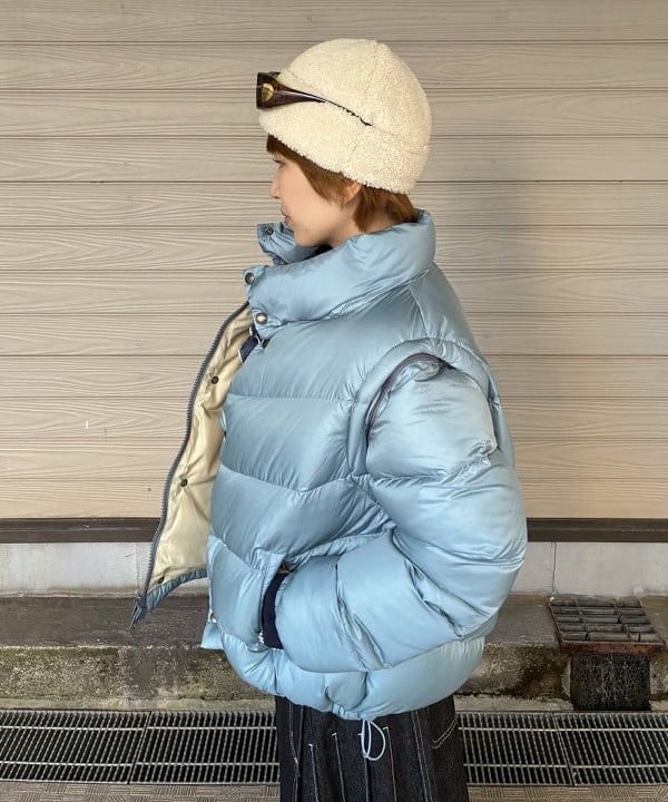 森川 夏衣さんの「BEAMS WOMEN｜【別注】SIERRA DESIGNS / 2WAY ショート ダウン 25FW」を使ったコーディネート