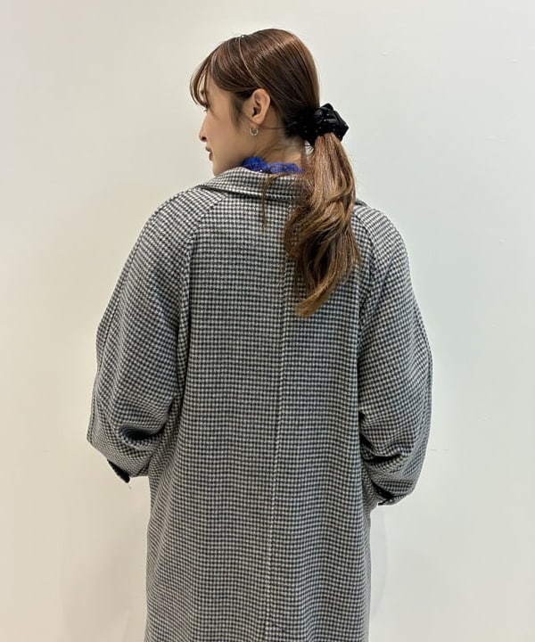 松本 佳菜子さんの「BEAMS WOMEN｜14ゲージ リブ タートル ネック ニット」を使ったコーディネート