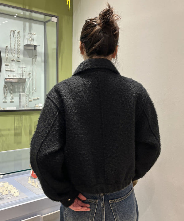 神坂 莉子さんの「BEAMS WOMEN｜ループ シャギー ジップ ブルゾン」を使ったコーディネート