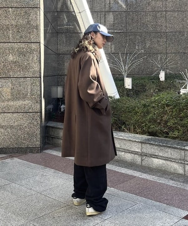 菊田 悠さんの「BEAMS WOMEN｜ワイドフィット フリース ステンカラーコート」を使ったコーディネート