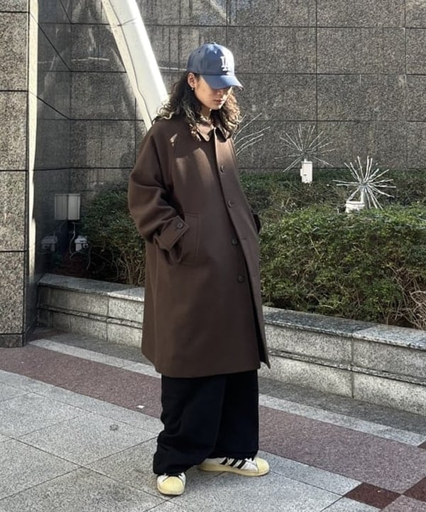 菊田 悠さんの「BEAMS WOMEN｜ワイドフィット フリース ステンカラーコート」を使ったコーディネート