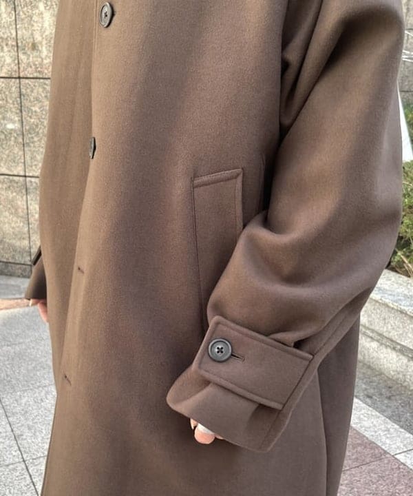 菊田 悠さんの「BEAMS WOMEN｜ワイドフィット フリース ステンカラーコート」を使ったコーディネート