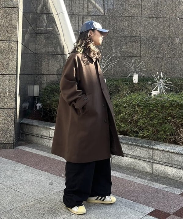 菊田 悠さんの「BEAMS WOMEN｜ワイドフィット フリース ステンカラーコート」を使ったコーディネート