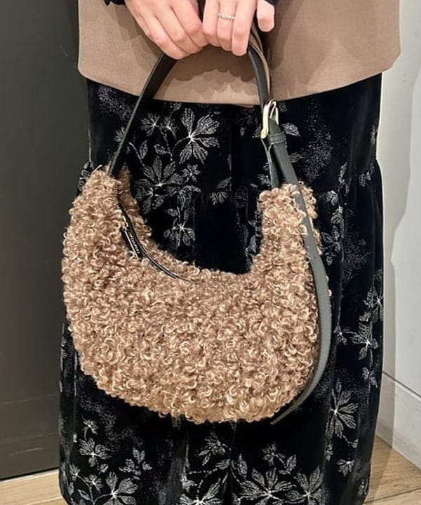 早川 萌子さんの「BEAMS WOMEN｜ダブルクロス ロング ジャケット」を使ったコーディネート