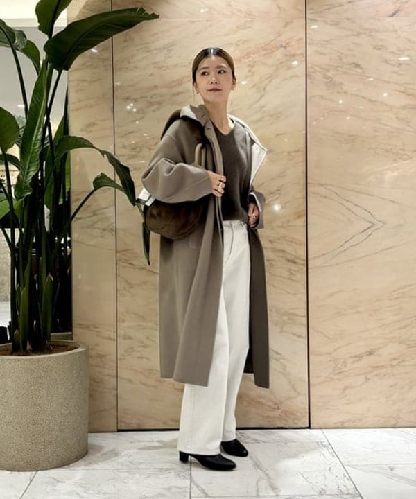 AONO SHIKAMAさんの「BEAMS WOMEN｜リバー フーディーコート」を使ったコーディネート