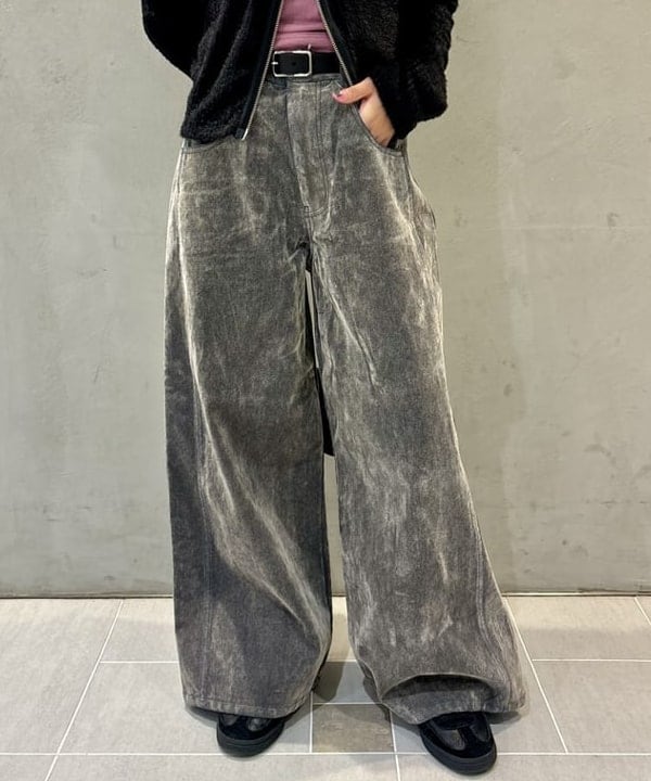 ヒカリさんの「BEAMS WOMEN｜【別注】Marmot / ショート ダウンジャケット」を使ったコーディネート