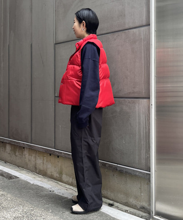 ミナミマリコさんの「BEAMS WOMEN｜リバーシブル ダウン ベスト」を使ったコーディネート
