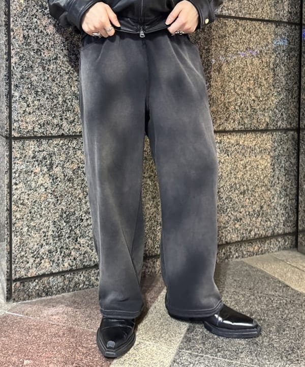 配島 孝明さんの「BEAMS WOMEN｜ワイドフィット 4ポケット レザー ブルゾン」を使ったコーディネート