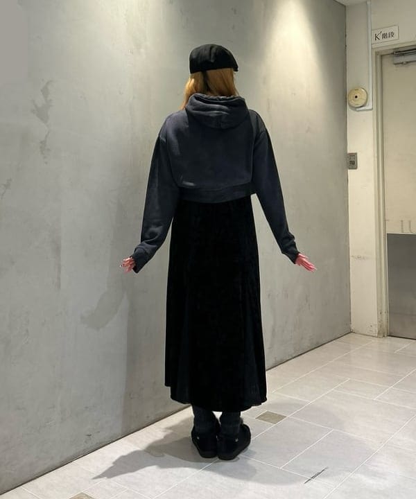 桃羽さんの「BEAMS WOMEN｜【別注】Marmot / ショート ダウンジャケット」を使ったコーディネート