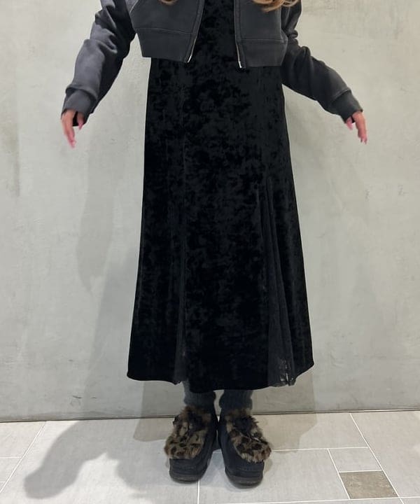 桃羽さんの「BEAMS WOMEN｜【別注】Marmot / ショート ダウンジャケット」を使ったコーディネート