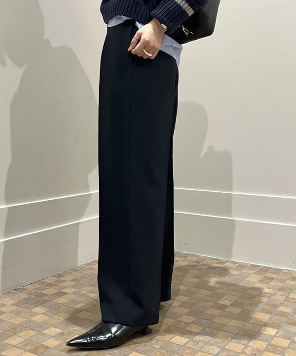 NATSUKIさんの「BEAMS WOMEN｜AK+1 / 3ゲージ ホールガーメント コクーン ニット」を使ったコーディネート