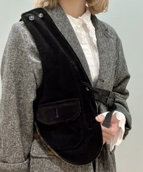 小原 もこさんの「BEAMS WOMEN｜ツイード スリーボタン ビッグジャケット」を使ったコーディネート