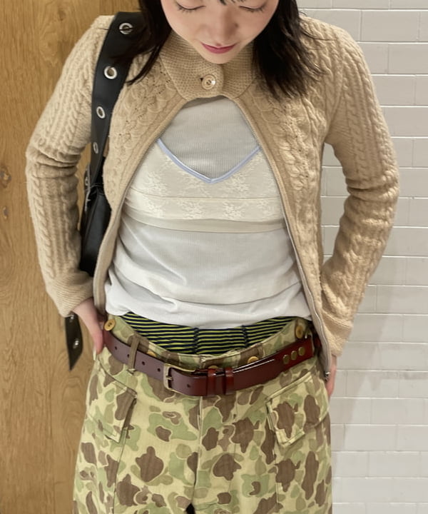 rinnaさんの「BEAMS WOMEN｜【別注】BUZZ RICKSON'S / ヘリンボーン カモ パンツ」を使ったコーディネート