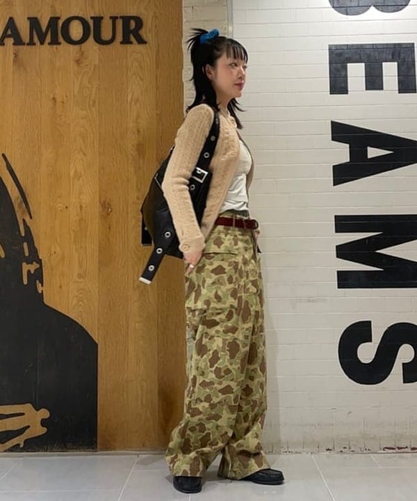 rinnaさんの「BEAMS WOMEN｜【別注】BUZZ RICKSON'S / ヘリンボーン カモ パンツ」を使ったコーディネート