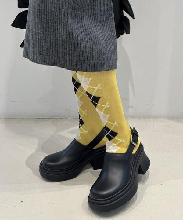 神坂 莉子さんの「BEAMS WOMEN｜【別注】Casselini / リボン ヘルメット バッグ」を使ったコーディネート