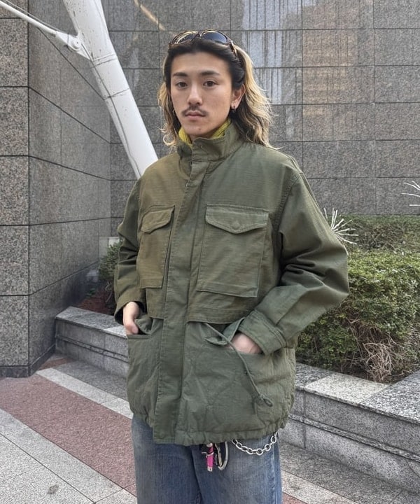 Ryohei Takataさんの「BEAMS WOMEN｜ワイドフィト バックサテン レイヤード M-65 ブルゾン」を使ったコーディネート