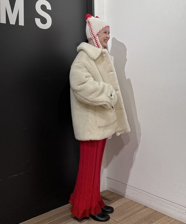 ando naoさんの「BEAMS WOMEN｜ボア ビッグ ポケット ハーフ コート」を使ったコーディネート