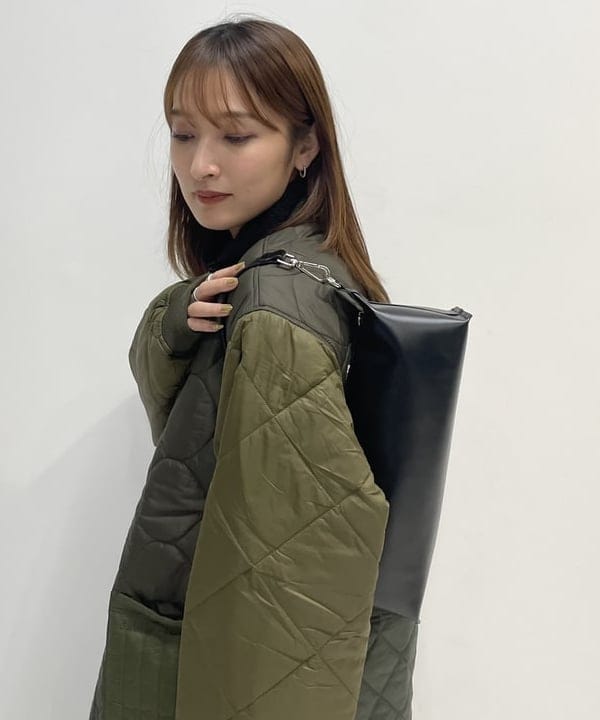 松本 佳菜子さんの「BEAMS WOMEN｜シャギー ジップ カーディガン」を使ったコーディネート