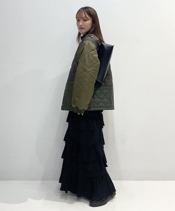 松本 佳菜子さんの「BEAMS WOMEN｜シャギー ジップ カーディガン」を使ったコーディネート