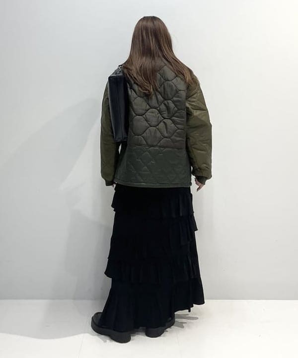 松本 佳菜子さんの「BEAMS WOMEN｜シャギー ジップ カーディガン」を使ったコーディネート