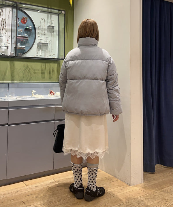 ナカノ アイさんの「BEAMS WOMEN｜中綿 スタンドカラー ブルゾン」を使ったコーディネート